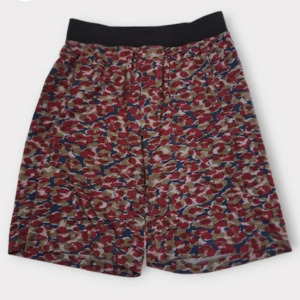 Medium - Lululemon T.H.E. Short *Luxtreme Liner 9"